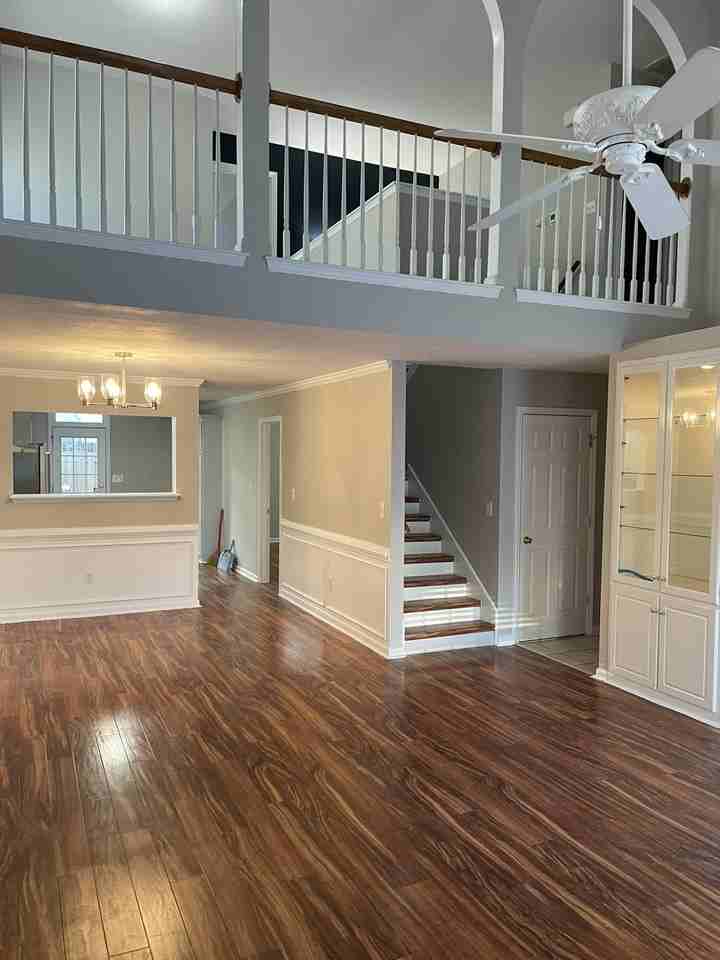 311 Hogan Way - Photo 5 of 33