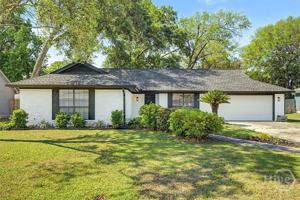 featured image of 13 N Nicholson Cir