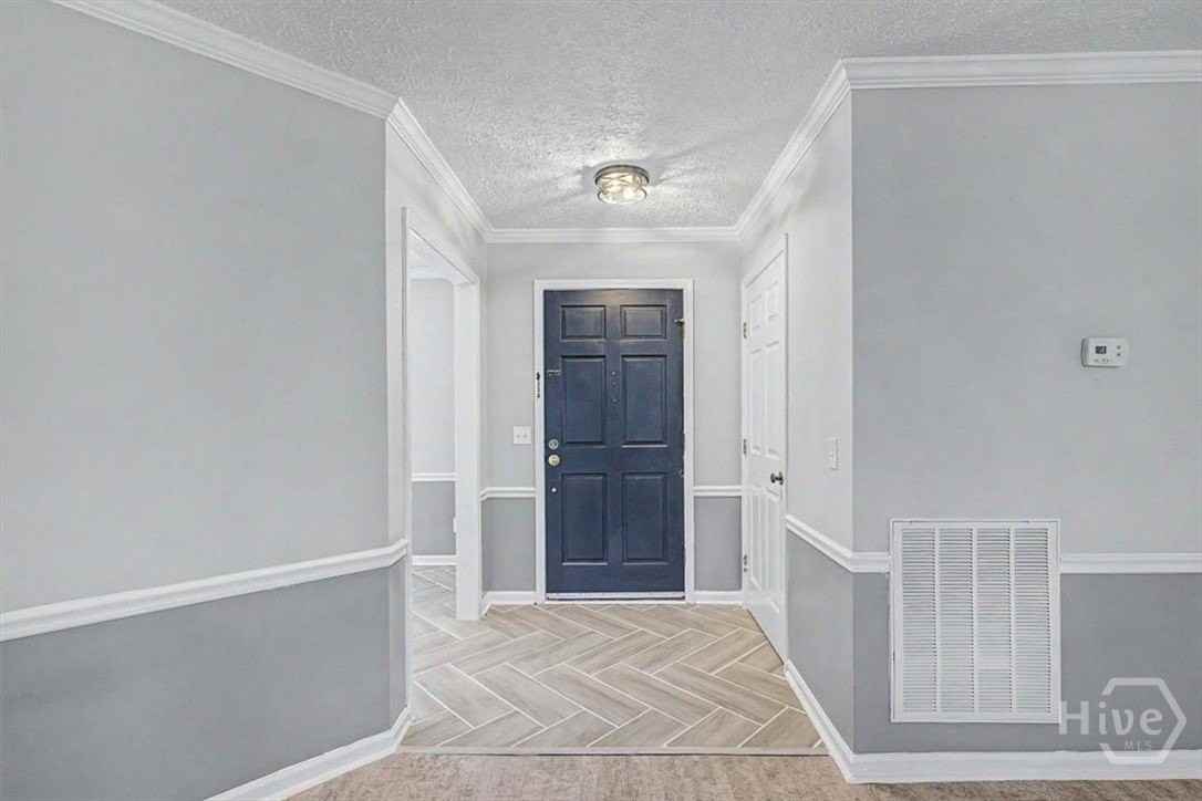 13 N Nicholson Cir - Photo 4 of 40