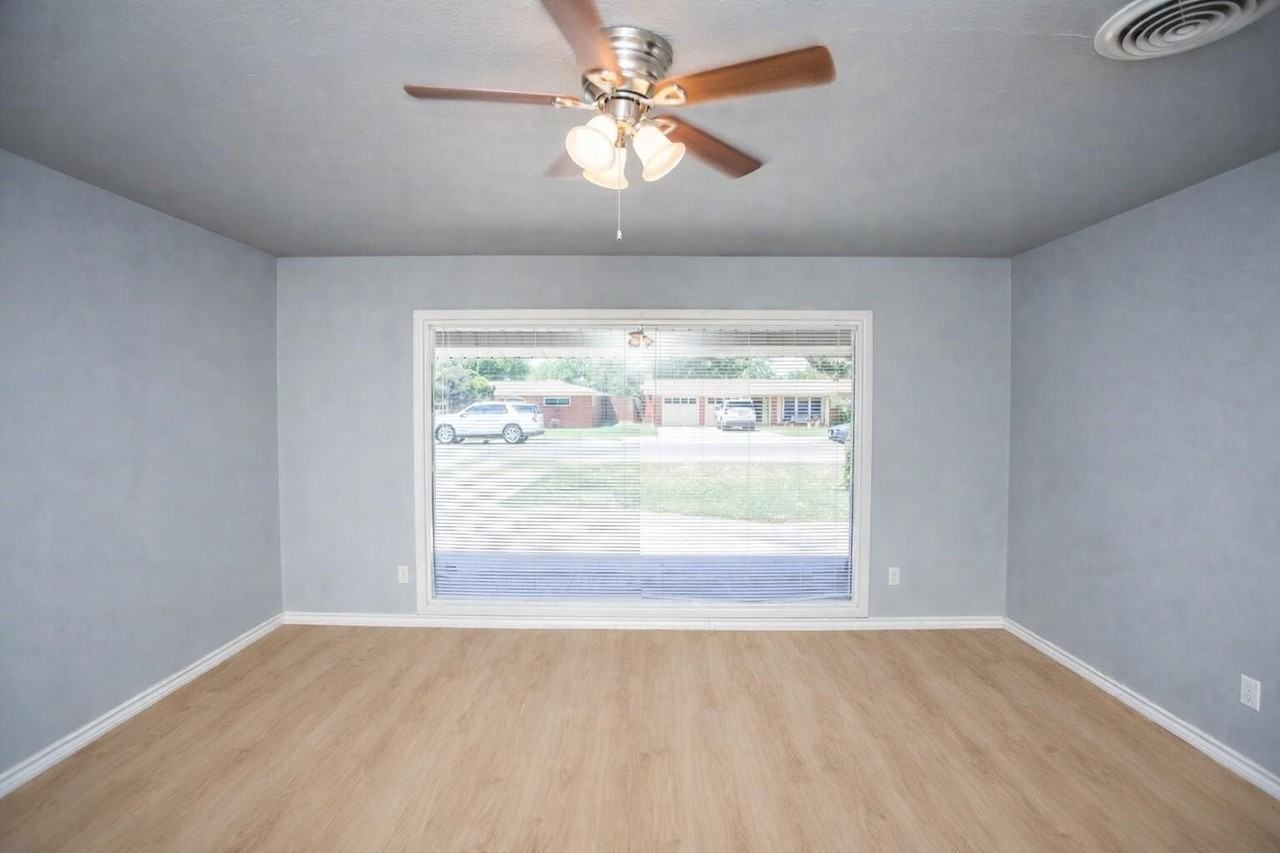 4211 49th St - Photo 5 of 13