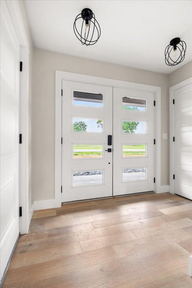 145 Crooked Creek Dr - Photo 3 of 31