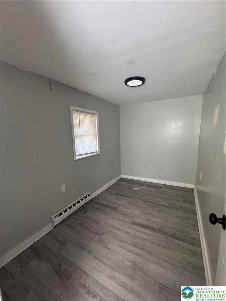 303 E Union St #1st - Photo 5 of 7