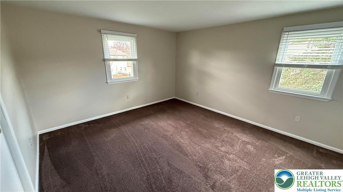 4083 Vaughn St - Photo 6 of 16