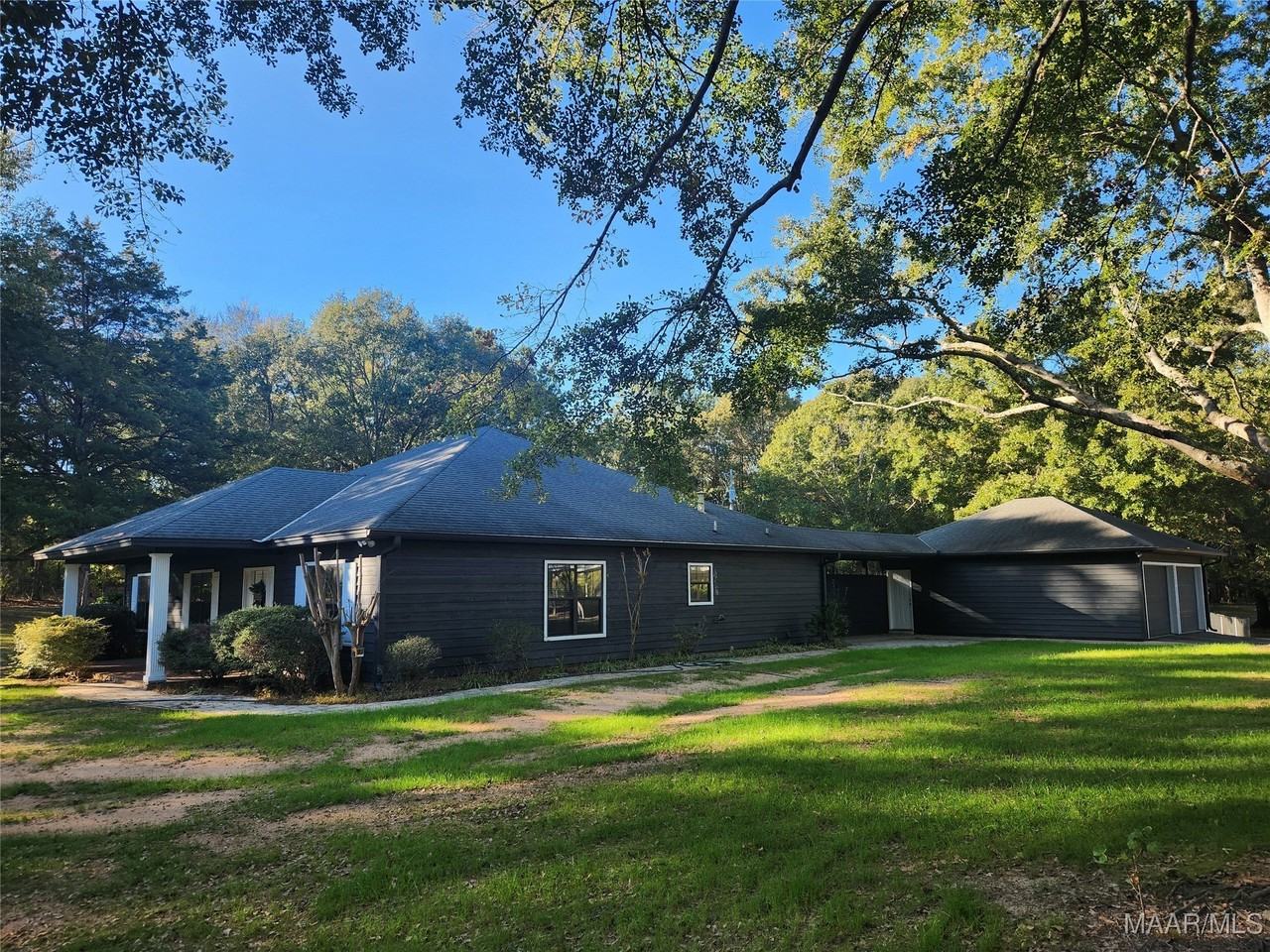 1174 Old Prattville Rd - Photo 5 of 42