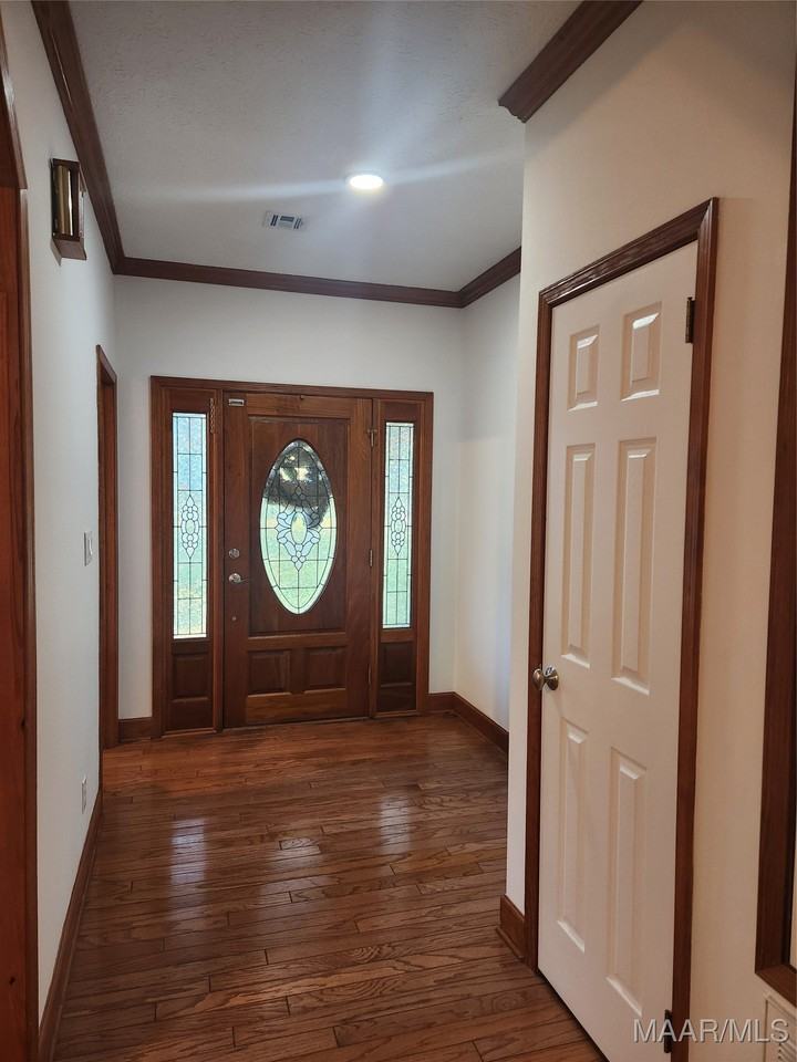 1174 Old Prattville Rd - Photo 6 of 42