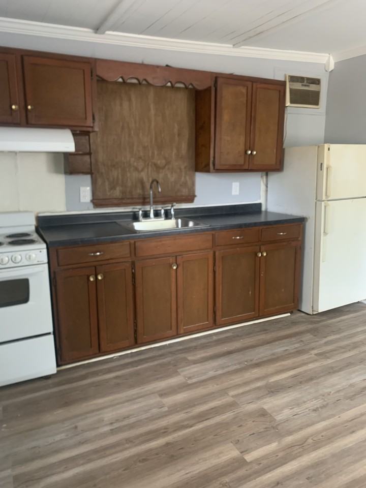 1764 Plano Road - Photo 2 of 8