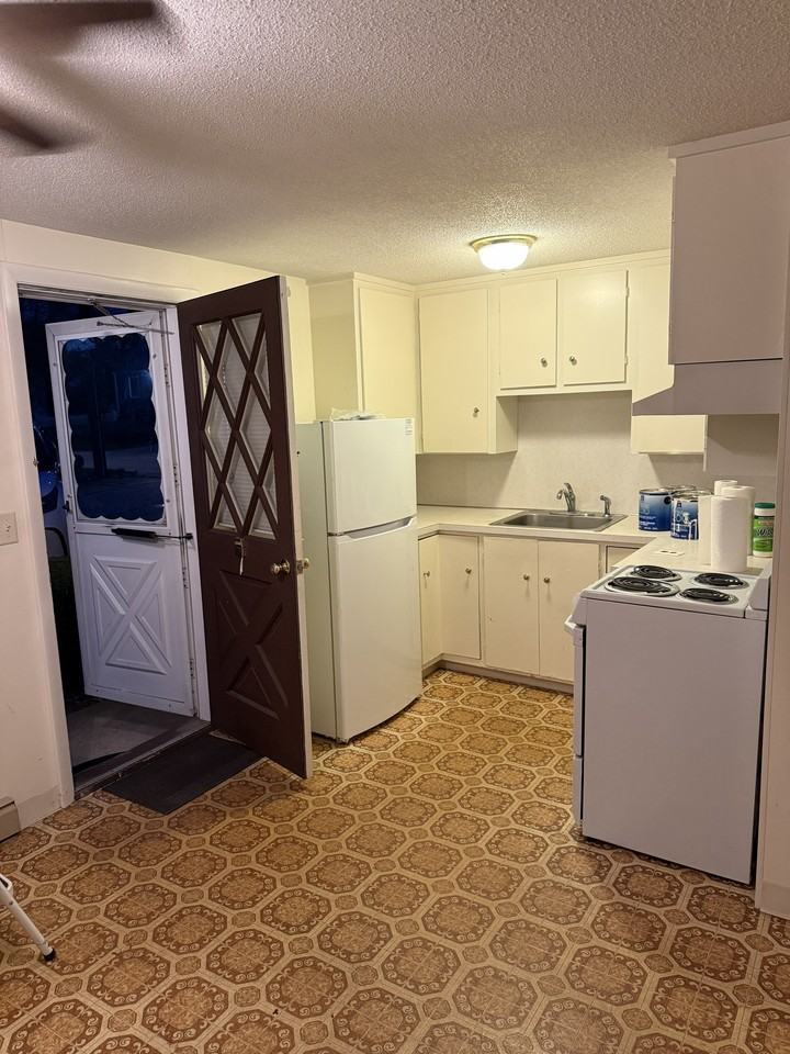 205 Brayton Avenue - Photo 2 of 2