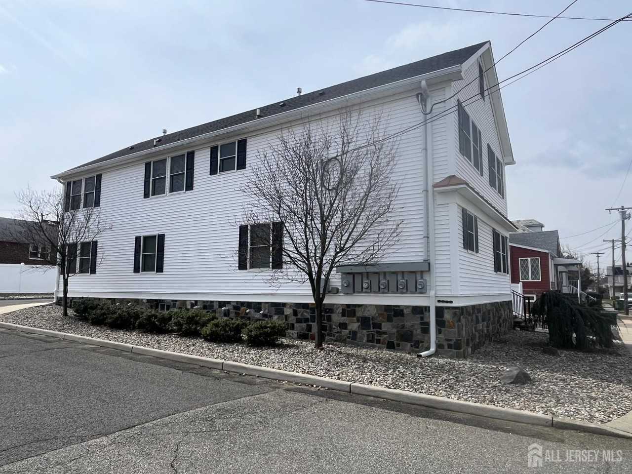 16 E Kupsch St #A - Photo 2 of 14