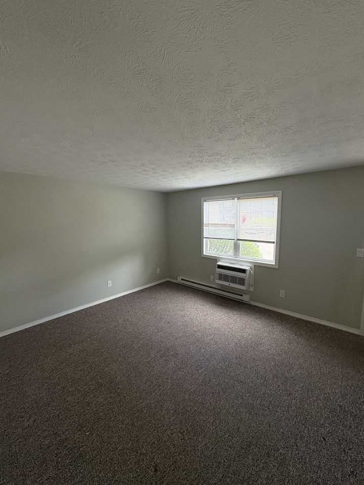 99 Lawrence Street - Photo 2 of 21