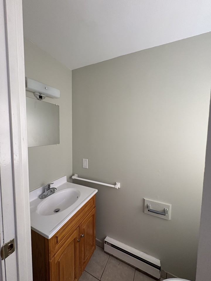 99 Lawrence Street - Photo 6 of 21