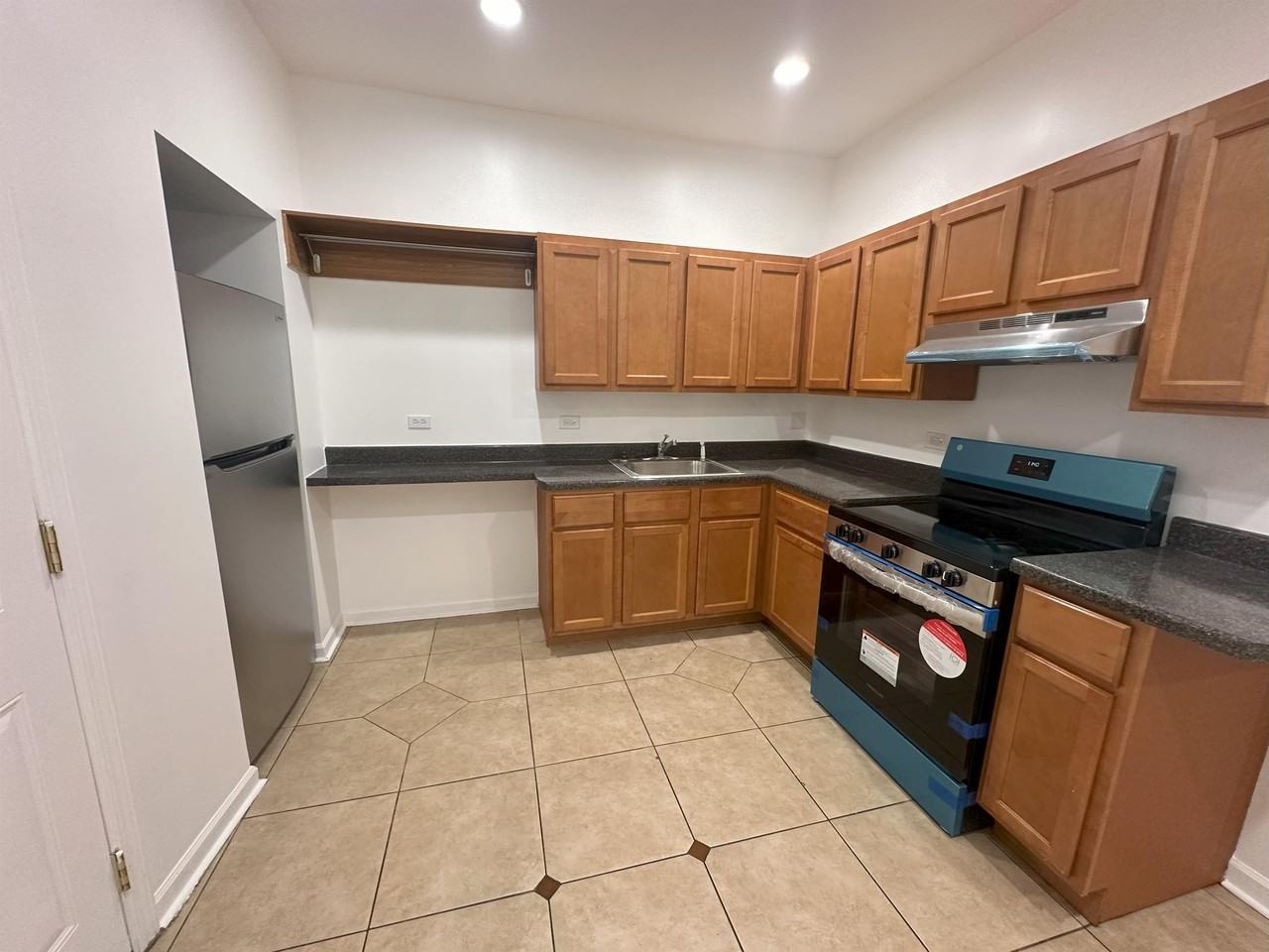 3600 West Flournoy Street - Photo 3 of 18
