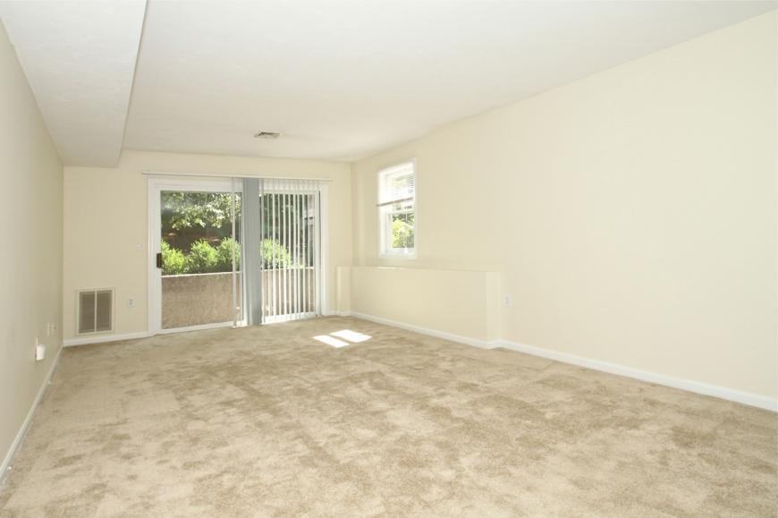 60 Waterfall Dr - Photo 4 of 8