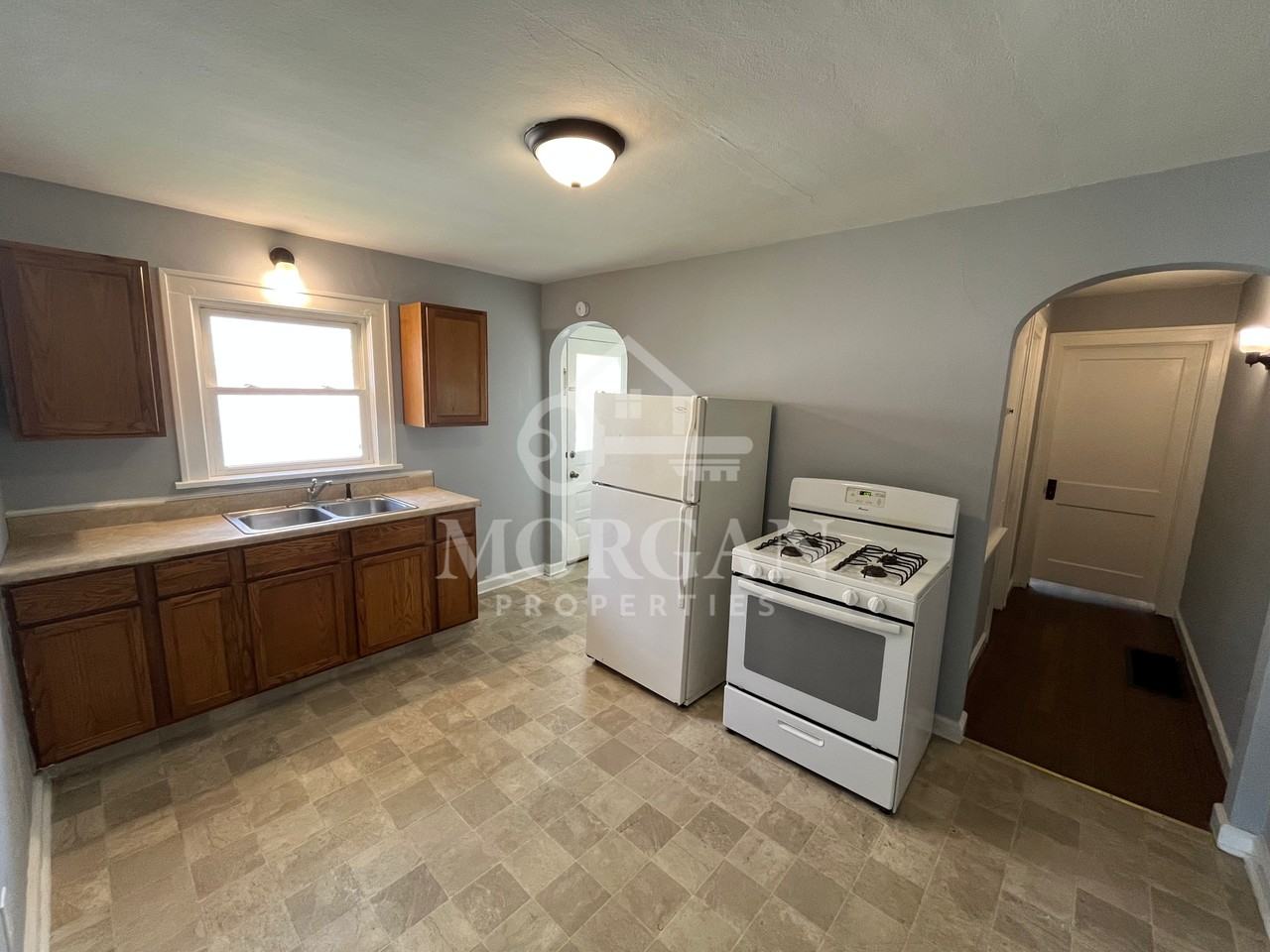 3614 Columbus Avenue - Photo 3 of 5