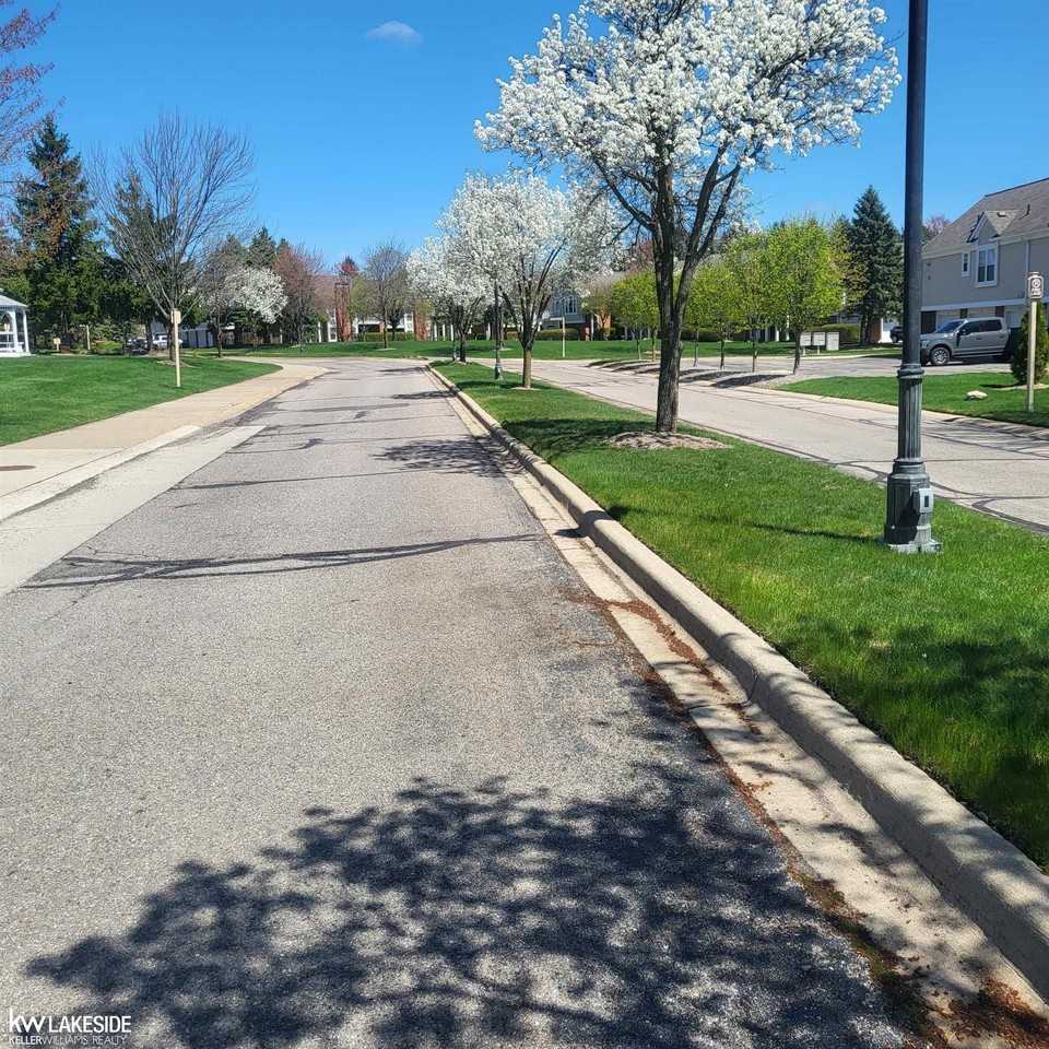 56429 Scotland Blvd - Photo 3 of 23