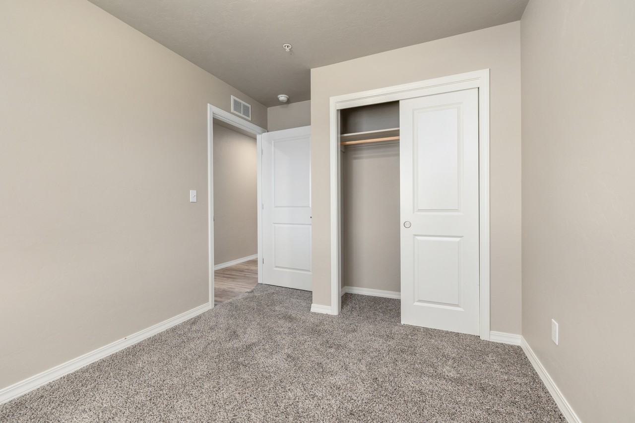 Teddy Place at Greenhurst - Photo 5 of 37