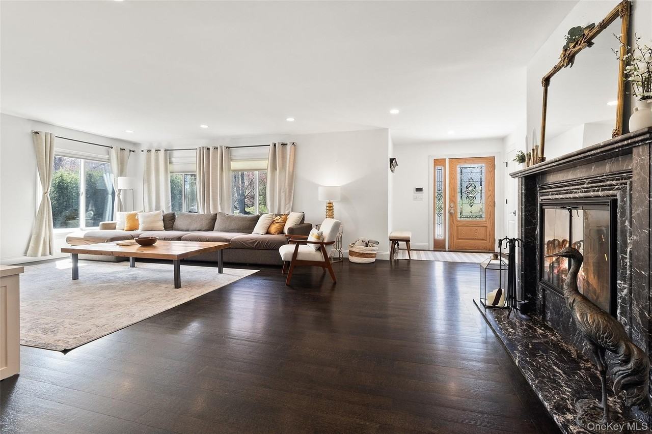 20 Primrose St - Photo 2 of 28