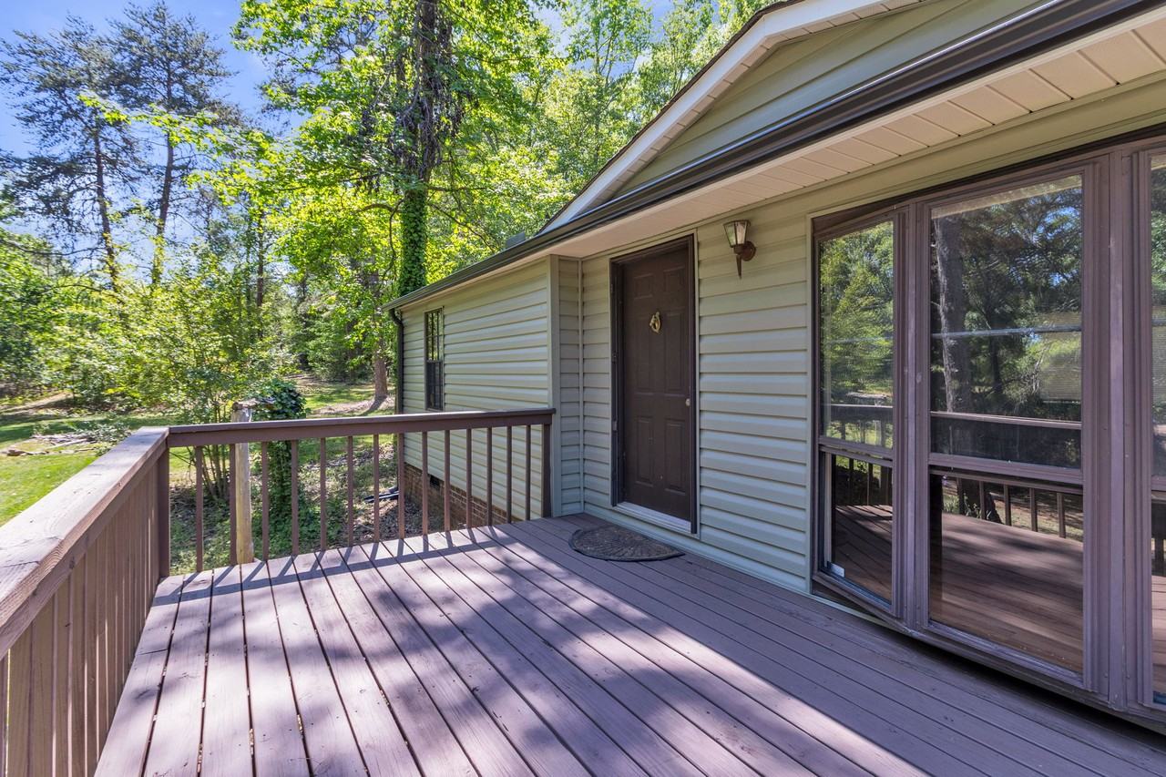 234 Mill Pond Rd #1 - Photo 4 of 27