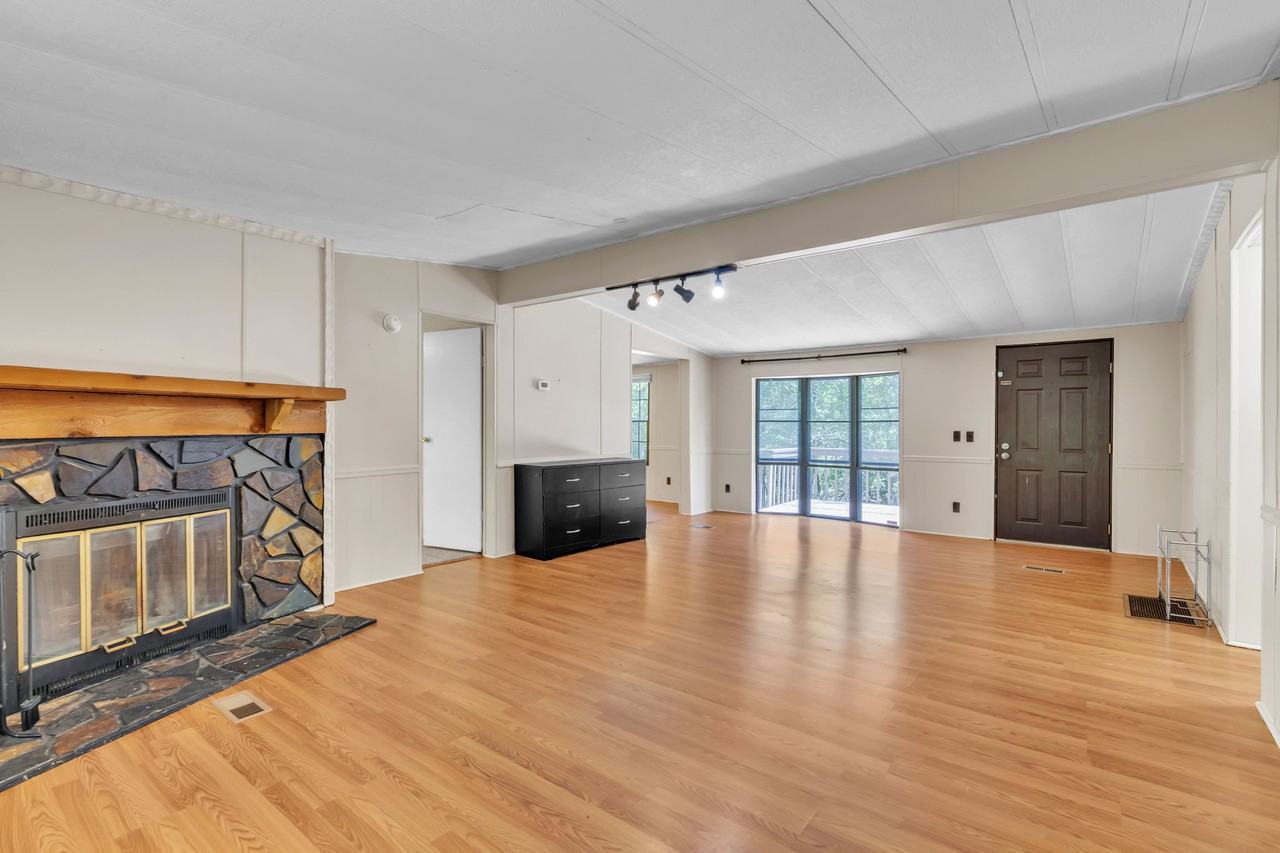 234 Mill Pond Rd #1 - Photo 7 of 27