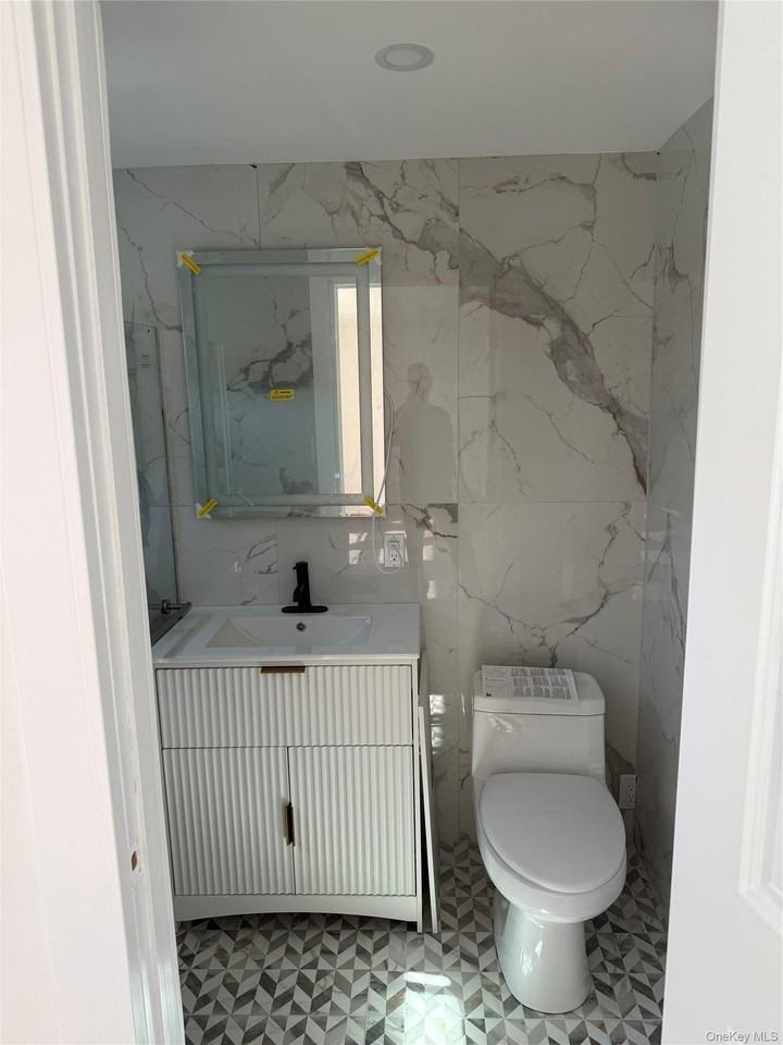 309 Franklin Ave - Photo 6 of 13