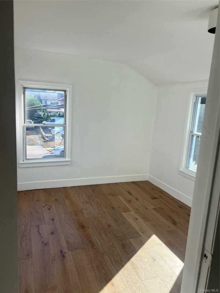 309 Franklin Ave - Photo 7 of 13