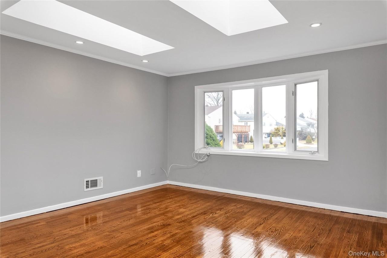 5 Glenbrook Rd - Photo 2 of 18