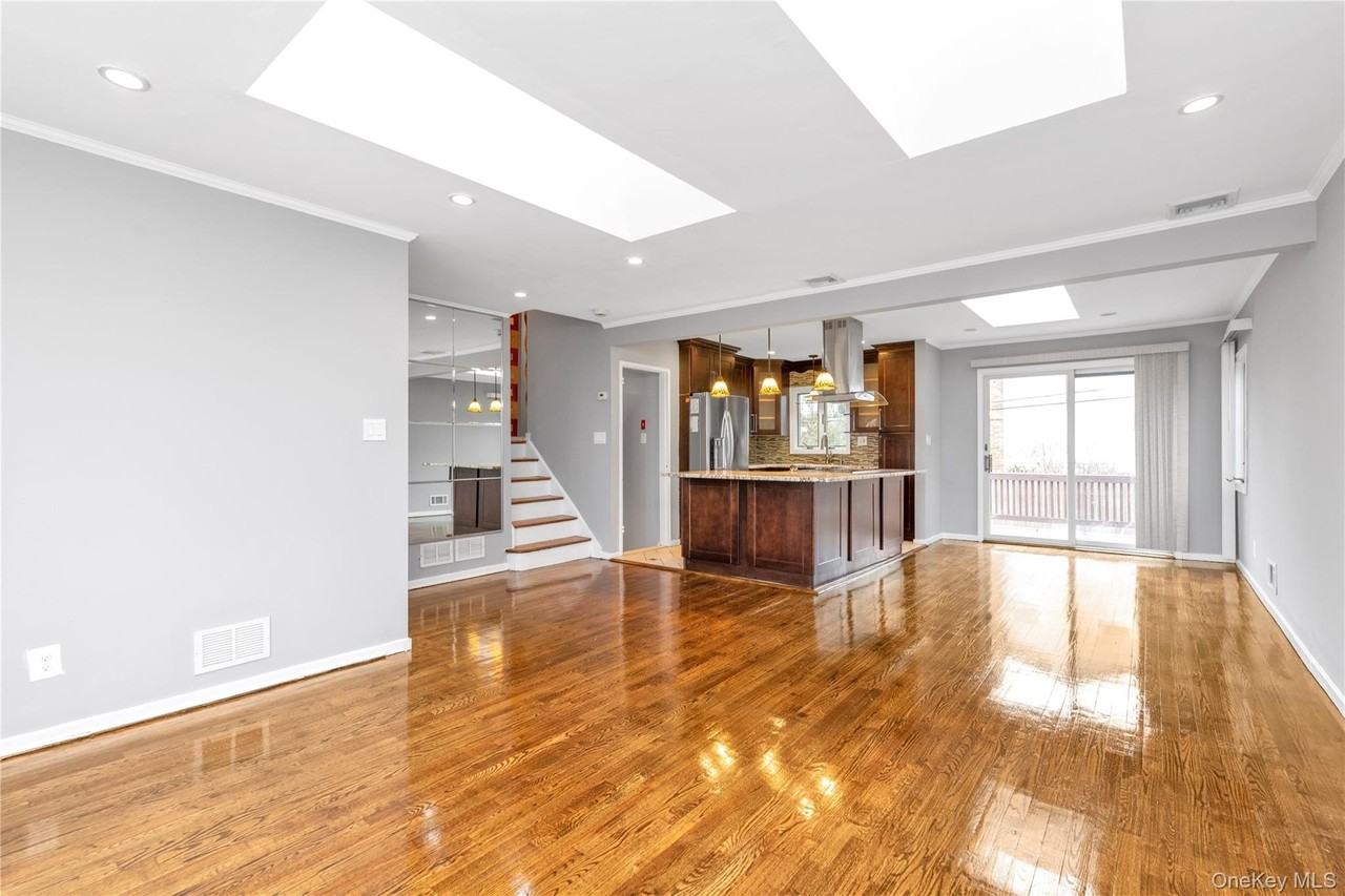 5 Glenbrook Rd - Photo 3 of 18