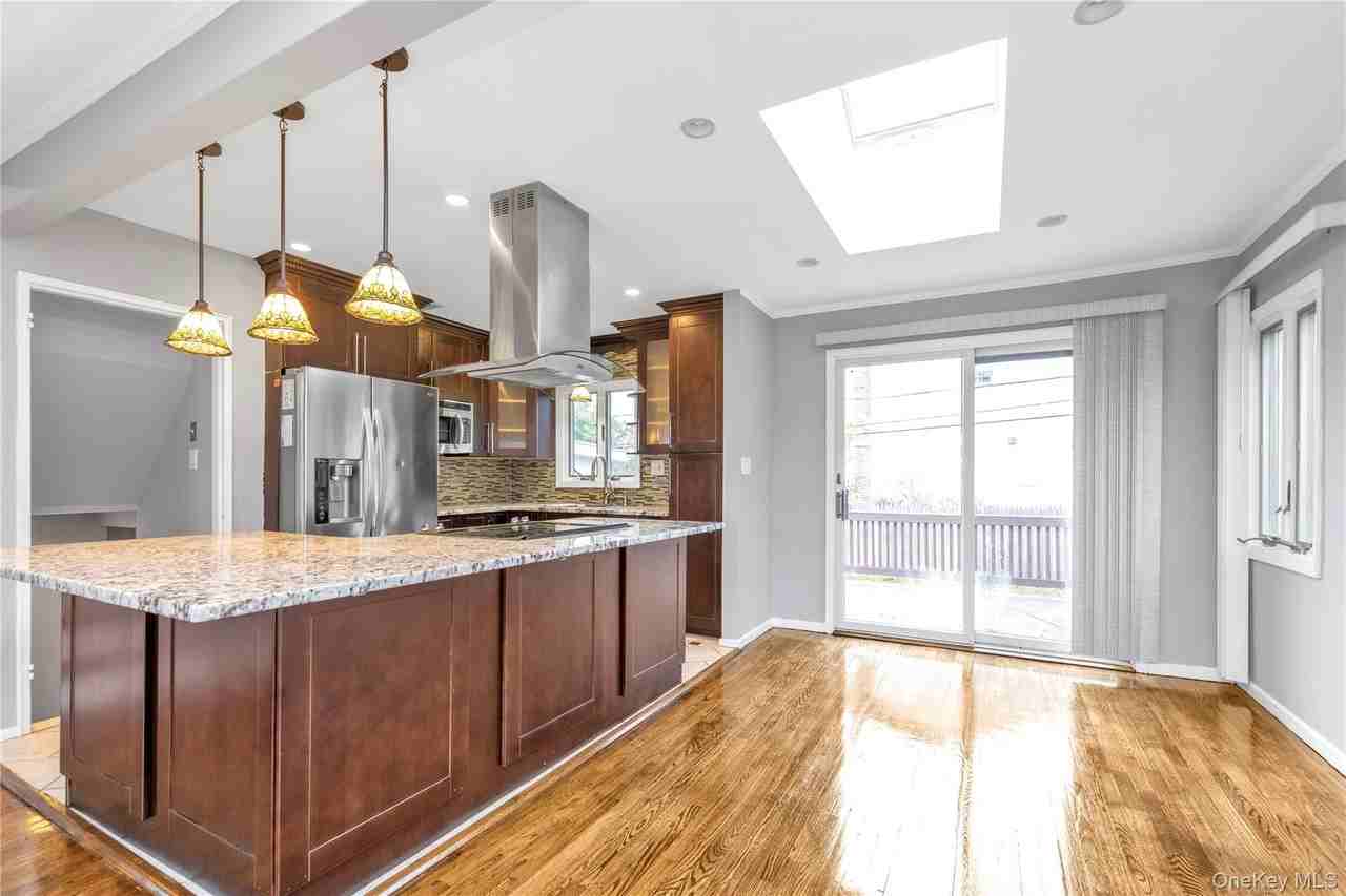 5 Glenbrook Rd - Photo 4 of 18