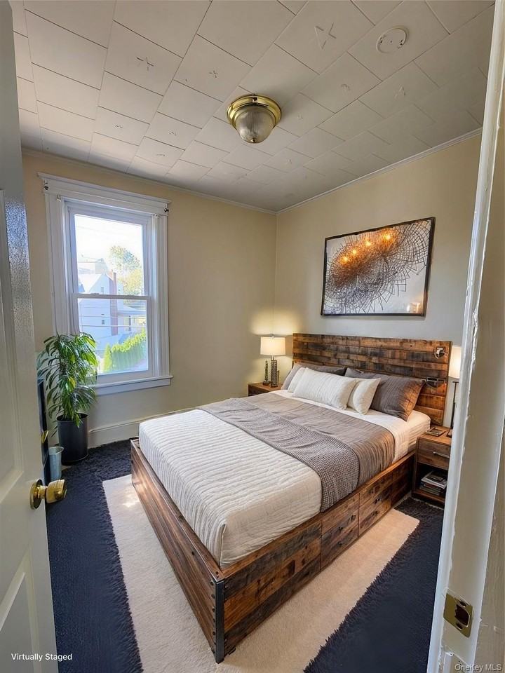 184 Trenchard St - Photo 5 of 11