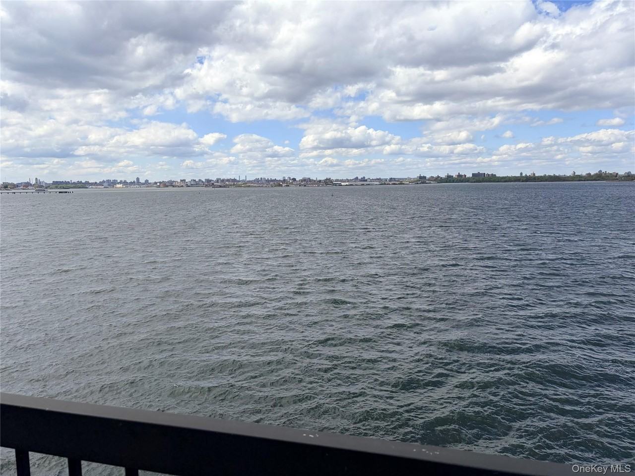 520 115th St #520E - Photo 2 of 10