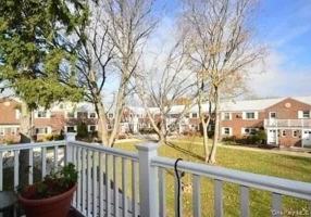 featured image of 25517 74th Ave #Z