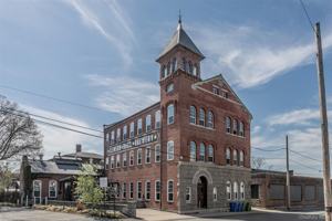 featured image of 22 Cottage St #2B