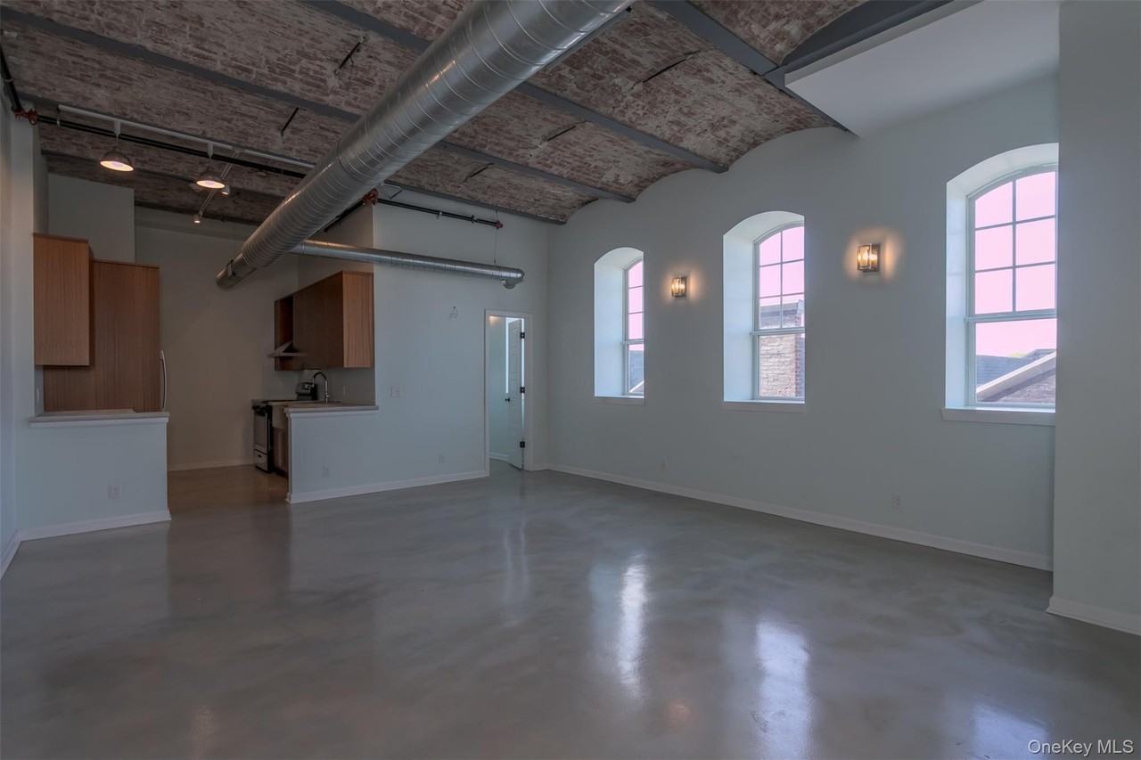 22 Cottage St #2B - Photo 3 of 16