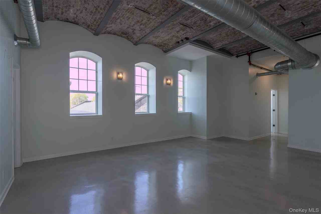 22 Cottage St #2B - Photo 5 of 16