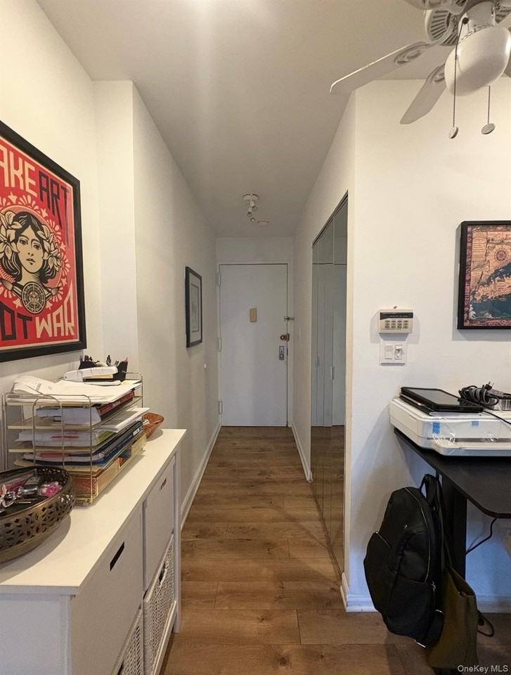 55 Monroe Blvd #2S - Photo 6 of 16