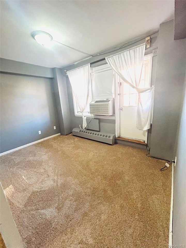 8915 Parsons Blvd #W6B - Photo 7 of 10
