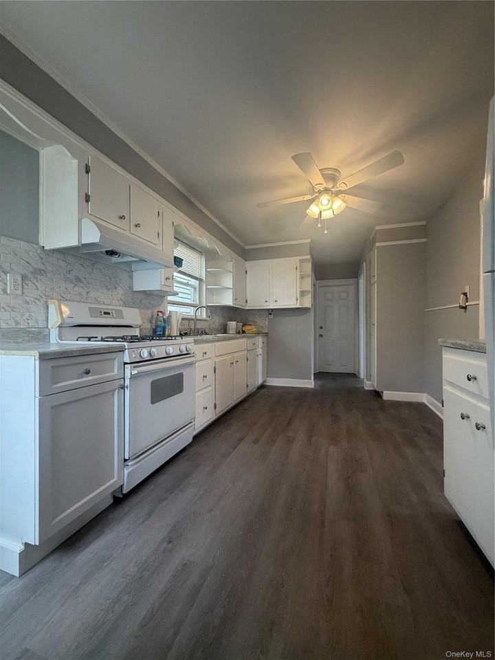 48 Oakland Ave - Photo 3 of 9