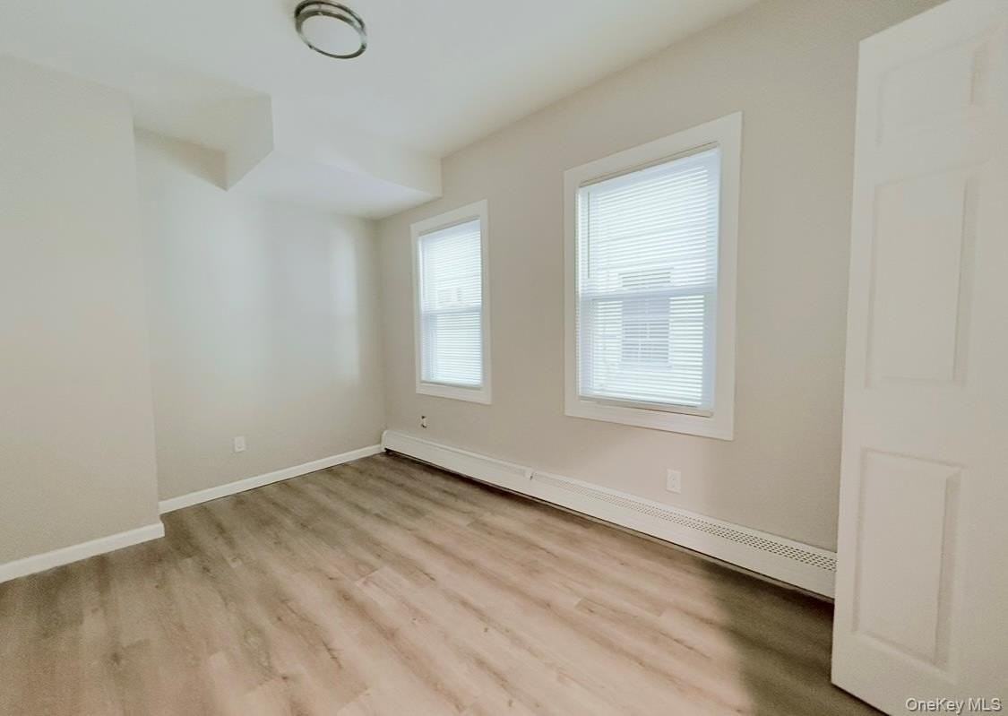 621 2nd St - Photo 6 of 17