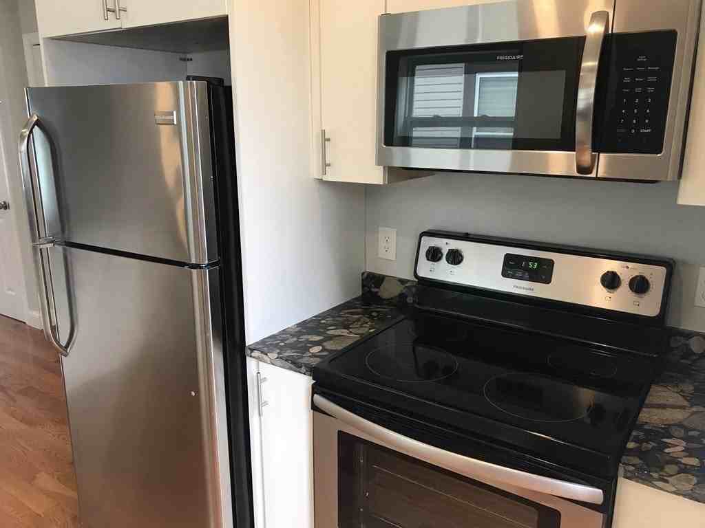 50 Linden St #2 - Photo 4 of 9