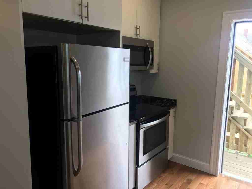 50 Linden St #2 - Photo 5 of 9