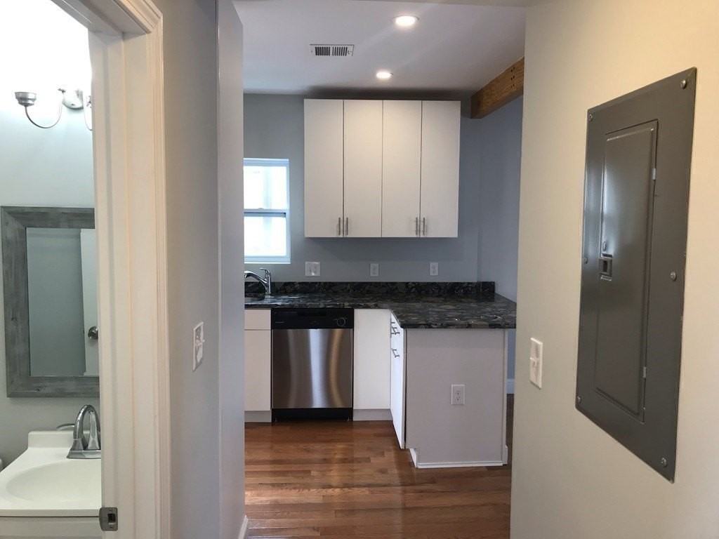 50 Linden St #2 - Photo 6 of 9