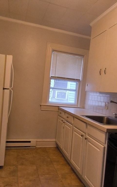 519 2nd St #1F - Photo 4 of 6