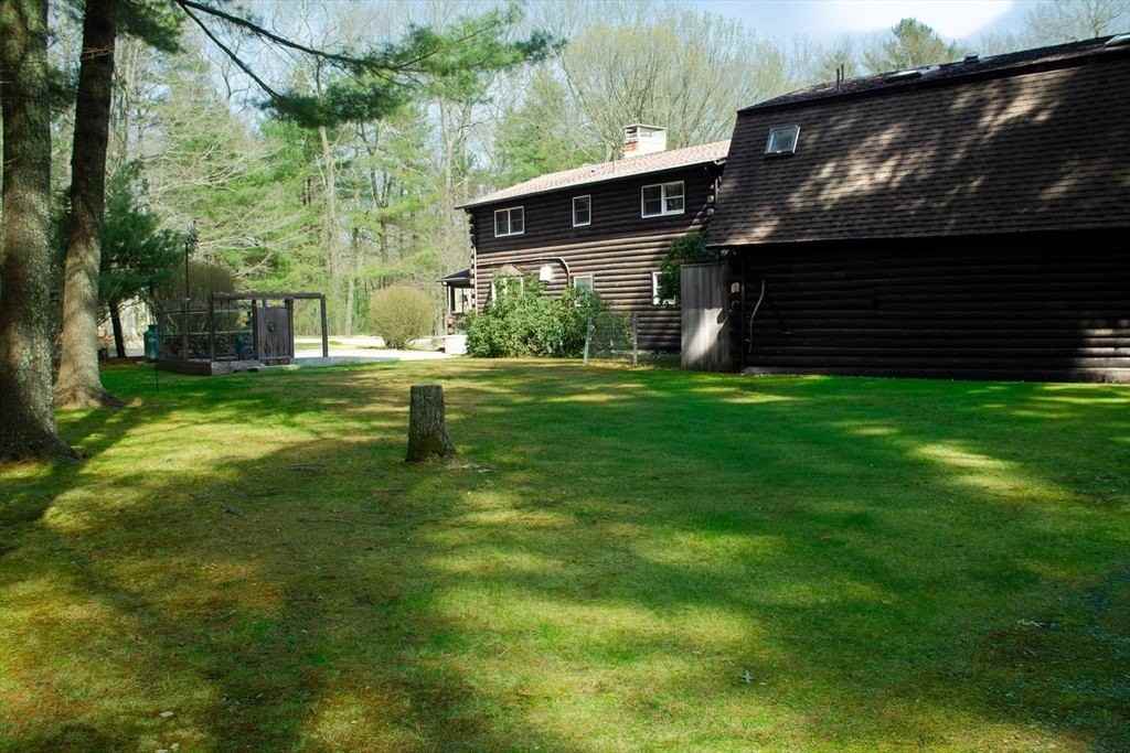 154 Grove St - Photo 6 of 8