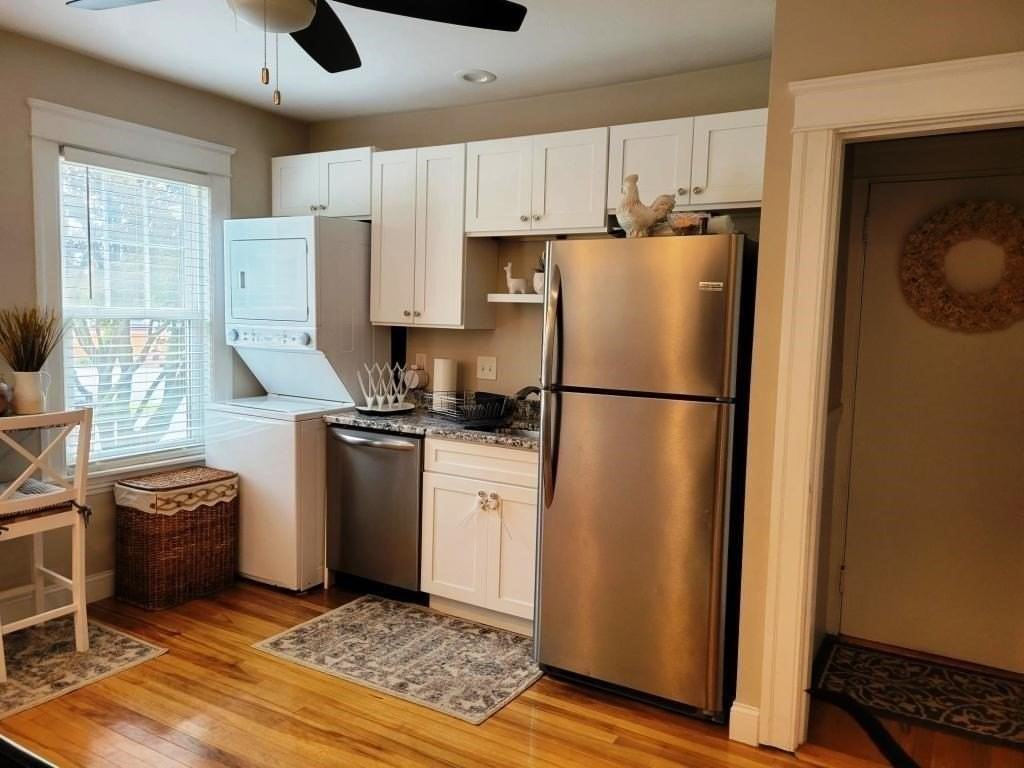 352 Chandler St #1 - Photo 3 of 23