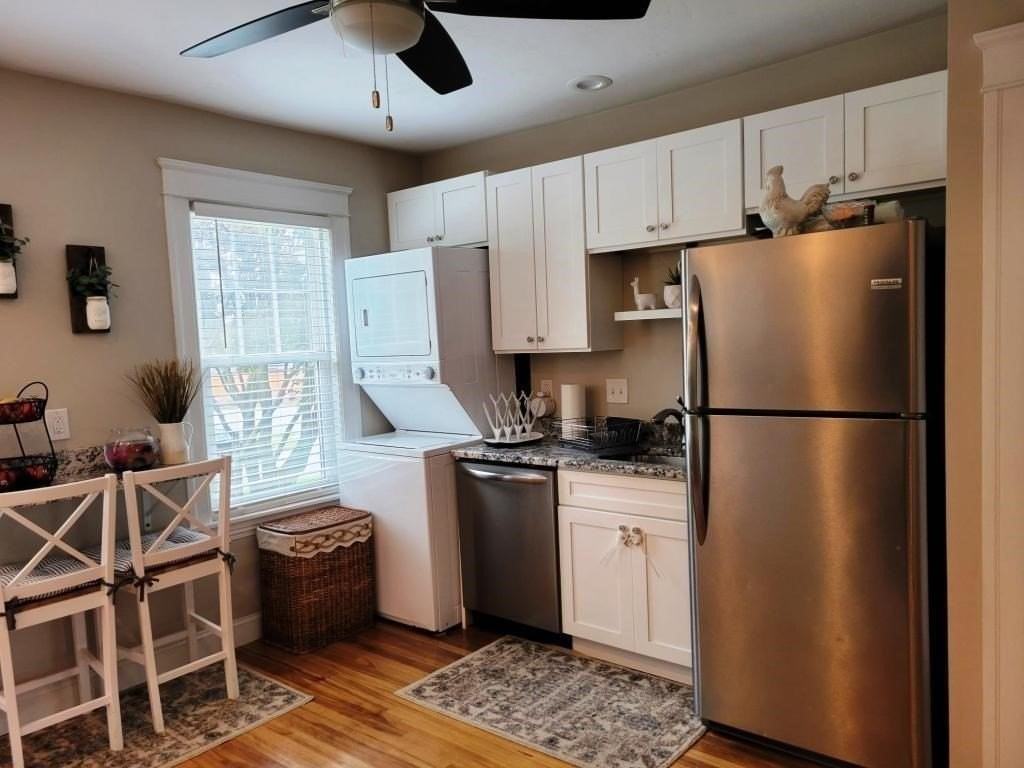 352 Chandler St #1 - Photo 5 of 23