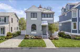 featured image of 6 Cook St