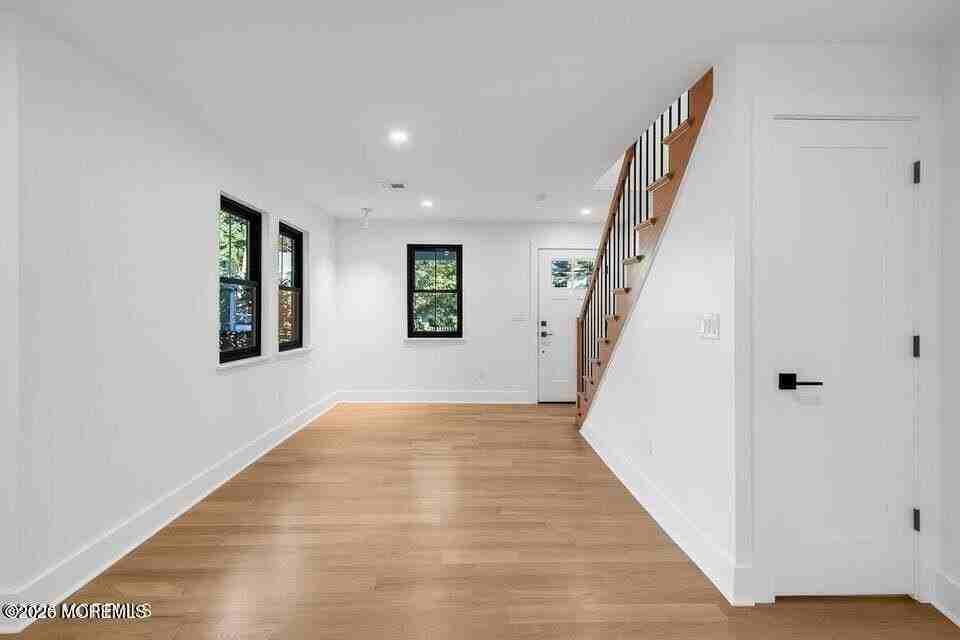 514 River Rd #514 - Photo 5 of 21