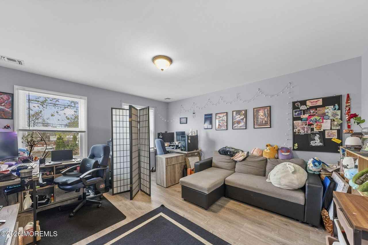 816 King George Rd #3 - Photo 7 of 18