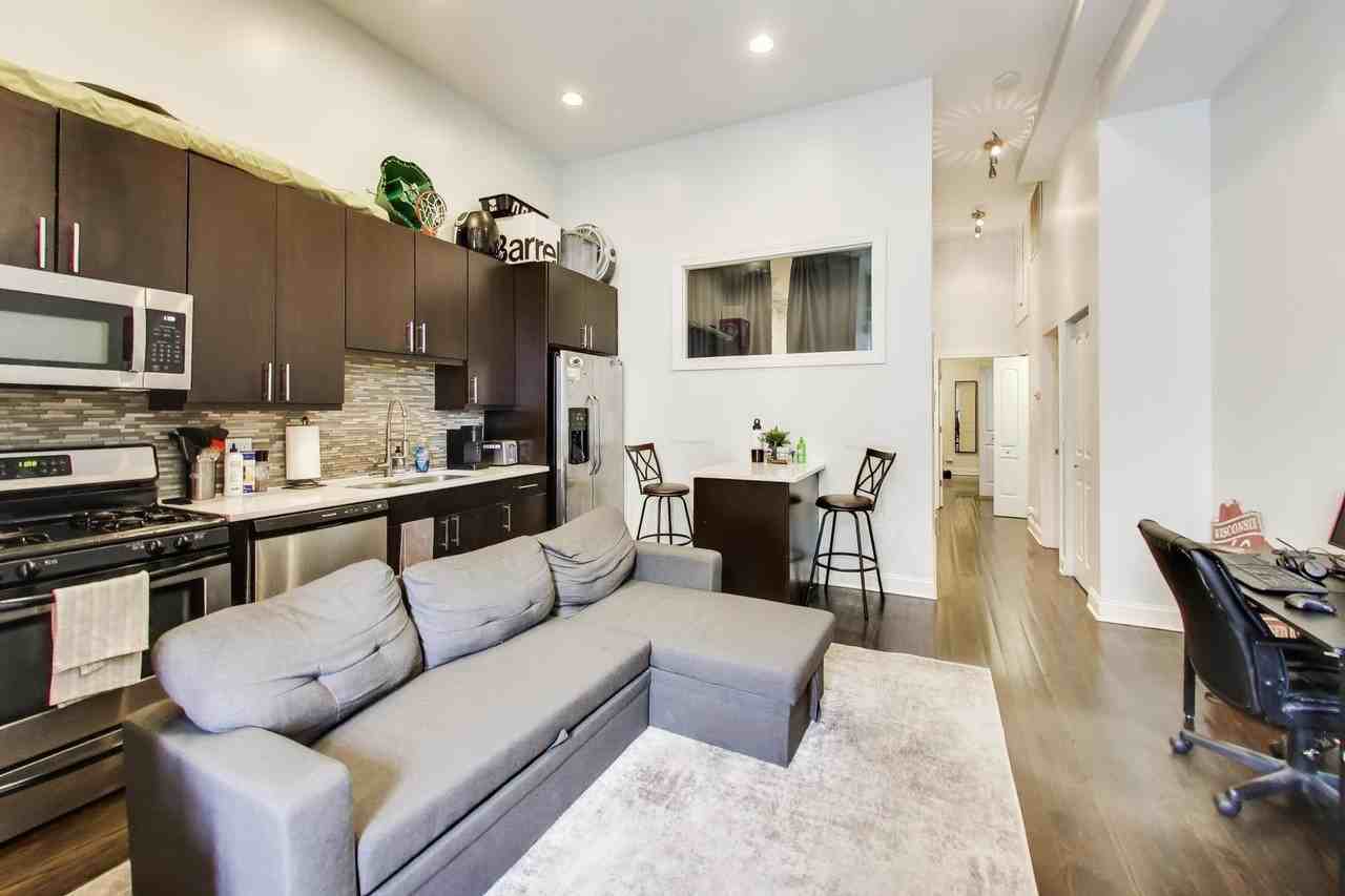 3815 N Kedzie Ave #1N - Photo 5 of 18