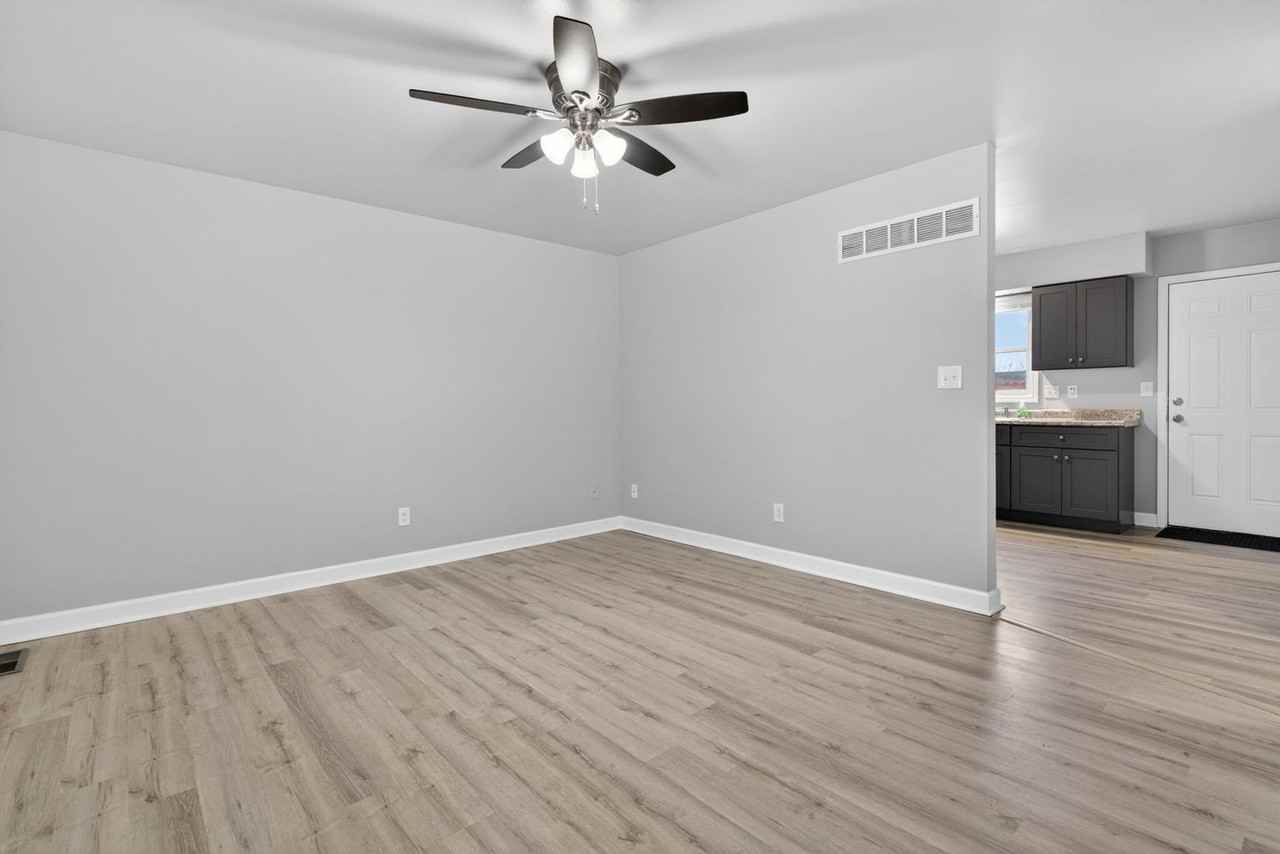 115 Colonial Pkwy #C - Photo 4 of 28