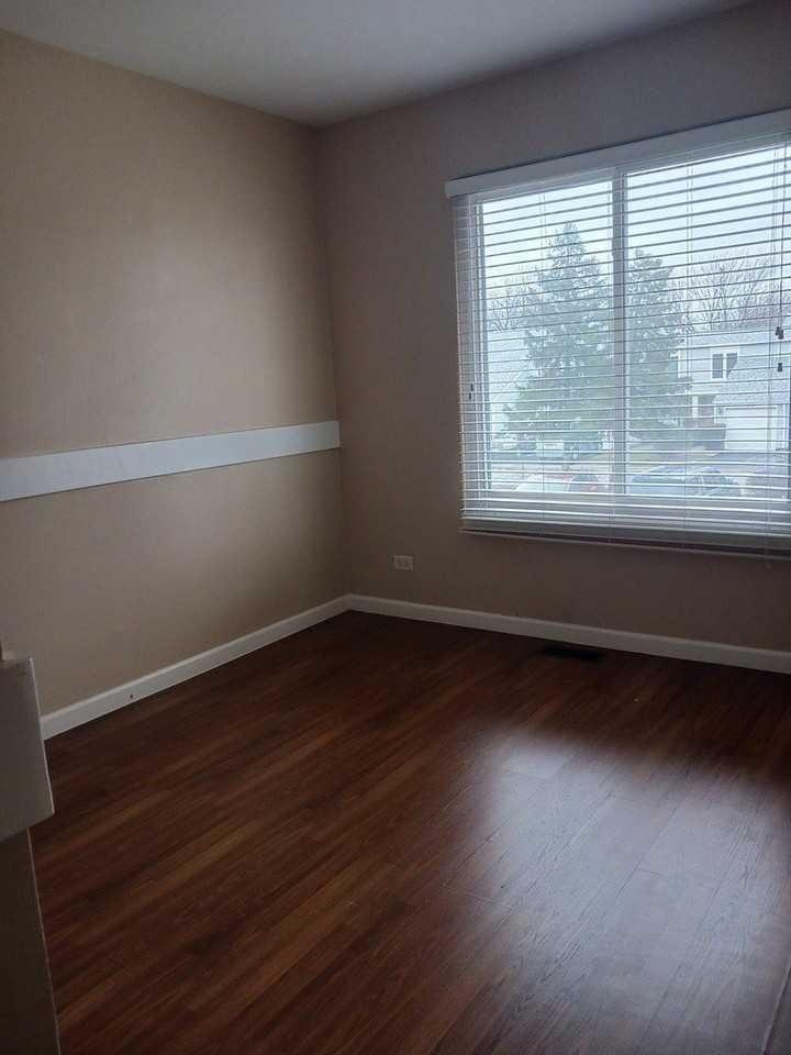 734 Colorado Ct #734 - Photo 7 of 9